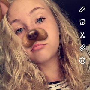 Meet your Posher, Linzy m